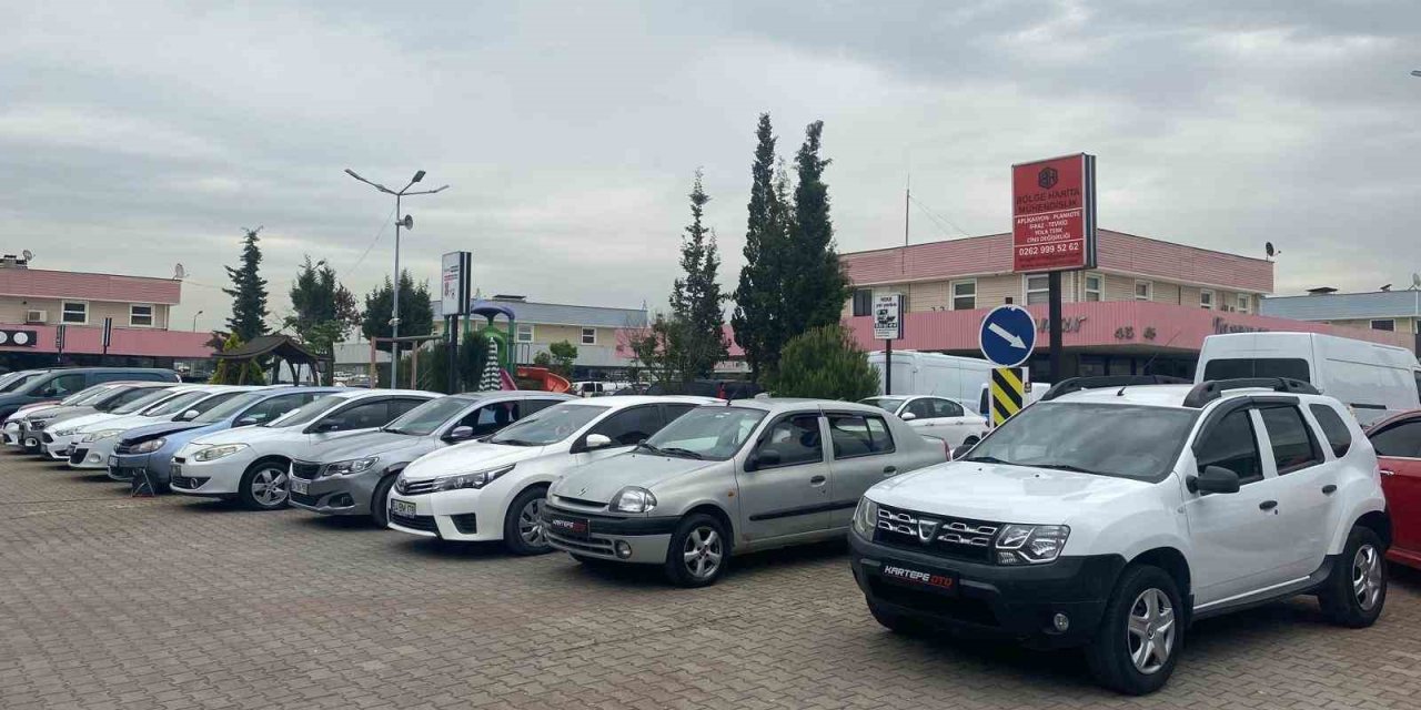 İkinci el araç piyasası yeniden hareketlenmeye başladı