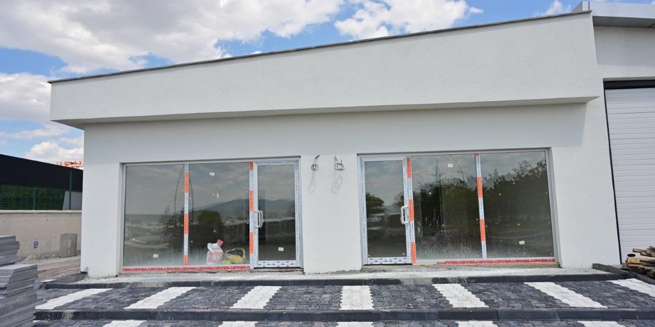 Kayseri OSB’de Eczaneler Hazır, Kiralama Başlıyor