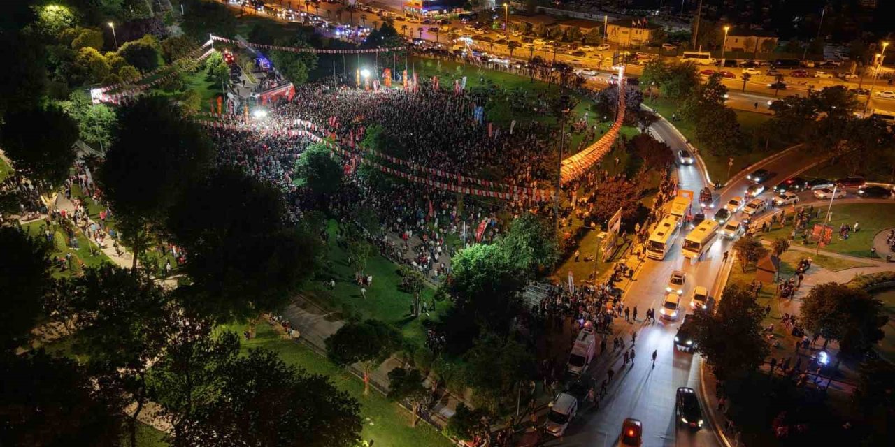 CHP’nin Pendik mitinginde alan boş kaldı