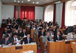 Emirgazi'de yol yapım takvimi belli oldu