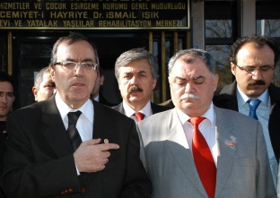 CHP'li Kart'tan 'Huzurevi' çıkarması!