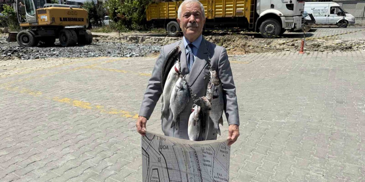 Balıkçı Kenan'dan balıklı protesto
