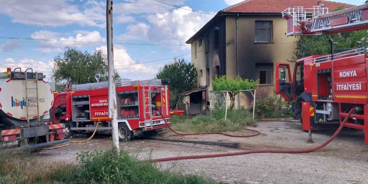 Konya’da peş peşe yangın: Bir kadın hastaneye kaldırıldı, ofis binası kullanılamaz hale geldi