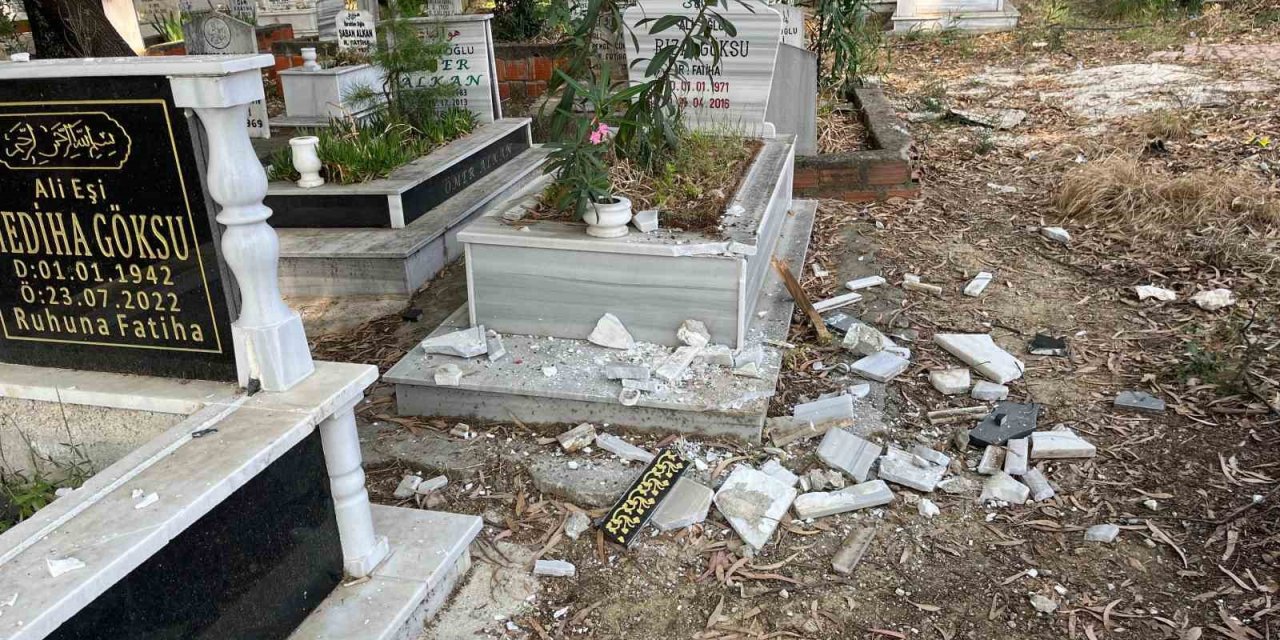 Mezar taşlarına çirkin saldırı: 12 mezar tahrip edildi, 1 kişi gözaltında