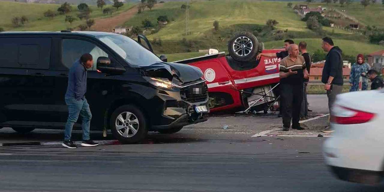 Akyurt'ta itfaiye aracı takla attı