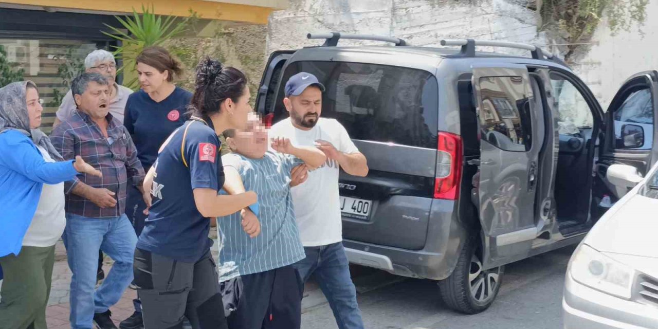 İğneden korkan çocuk ambulansa binmemek için çırpındı
