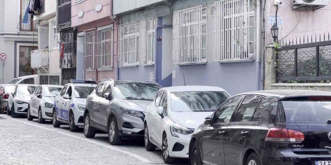 Kan Donduran Olay: Polis Memuru Arkadaşını Parçalayıp İntihar Etti