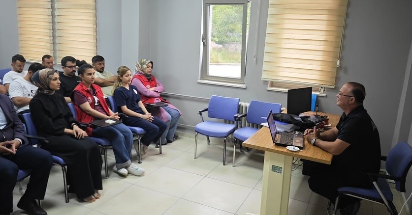 Çankırı’da AFAD’dan yangın tatbikatı: Personeller tahliye ve müdahaleyi öğrendi