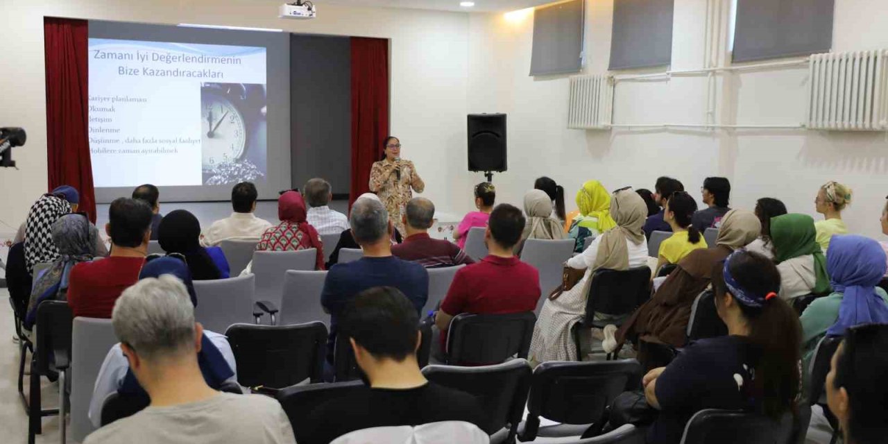 NEÜ’den Bilim Kafe Etkinliği