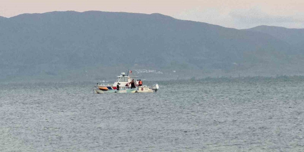 Suudi turist botla açıldığı gölde mahsur kaldı
