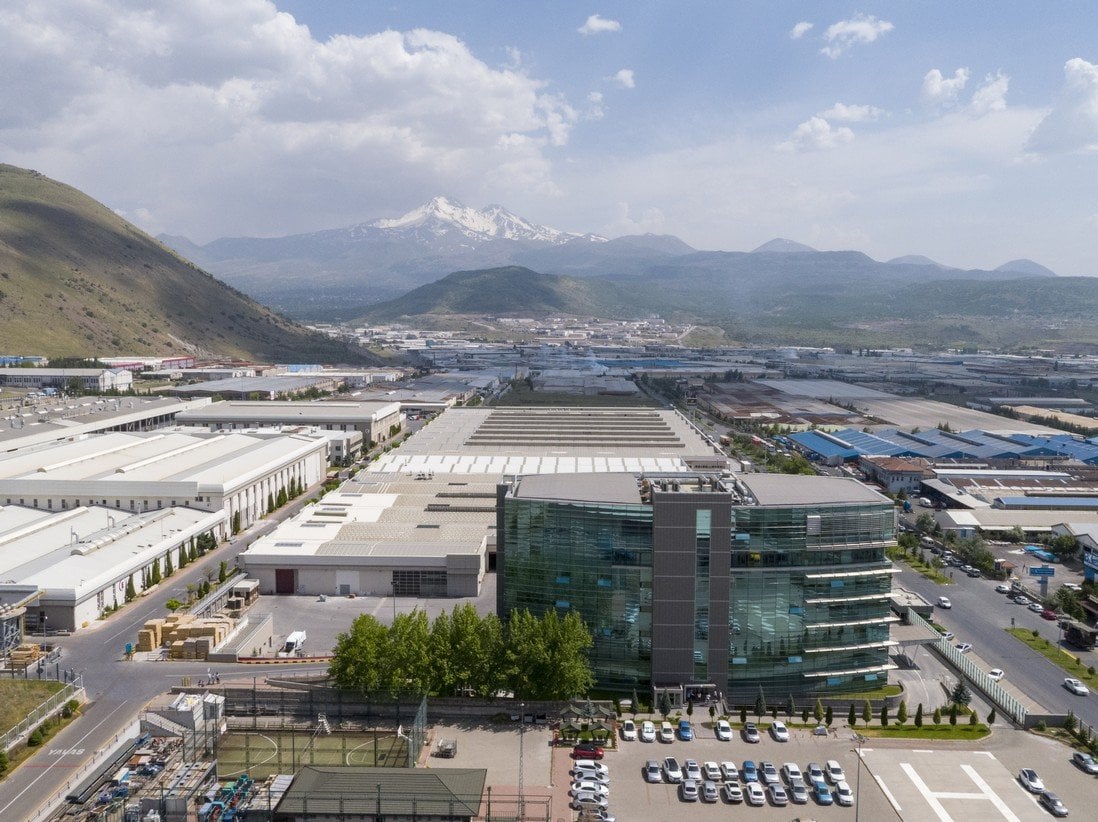 Kayseri’nin Mobilya Cenneti Satışta: Koltuk Savaşları Başlıyor!