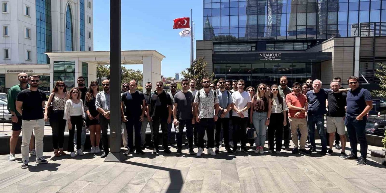 Felece Teknoloji Çalışanlarından Maaş ve Tazminat Eylemi
