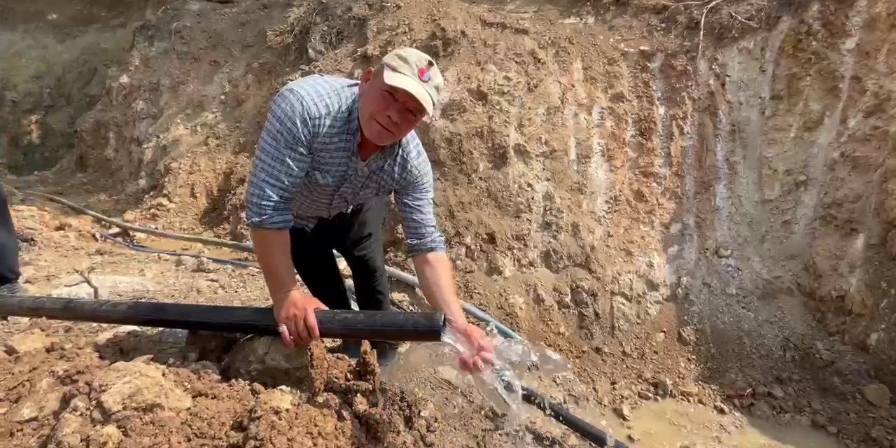 Deprem Sonrası Kuruyan Kuyudan Yeniden Su Çıktı