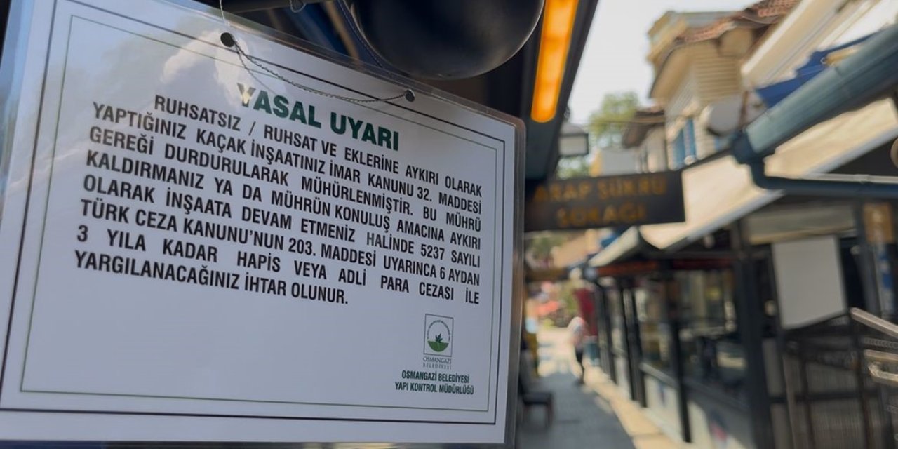 Popüler eğlence sokağı Arap Şükrü'de birçok işletme mühürlendi