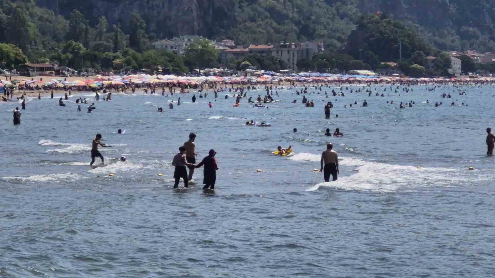 Türkiye denize girdi araçlar değil