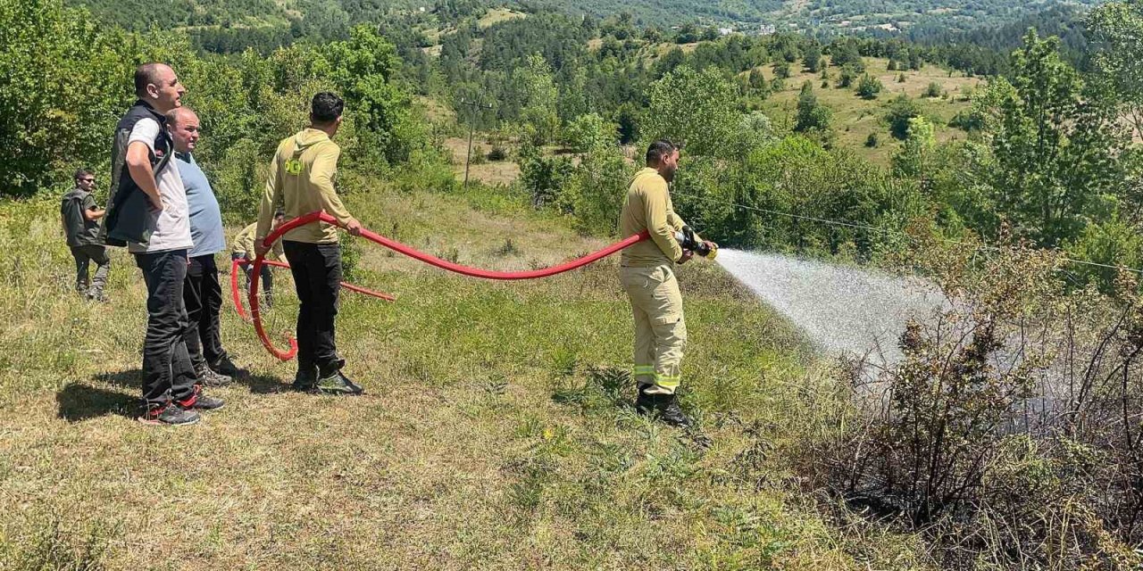 Kopan yüksek gerilim hattı teli yangına sebep oldu