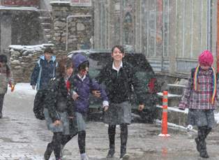 Beyşehir ve Kulu'da kar yağışı