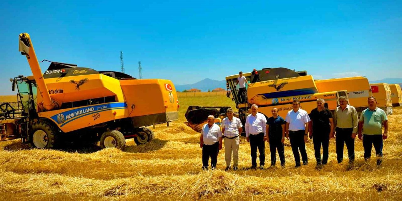 850 Dekarlık Belediye Arazisinde Hasat Zamanı