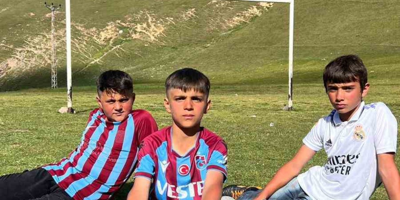 Küçük Mete’nin çöp isyanı sosyal medyada viral oldu