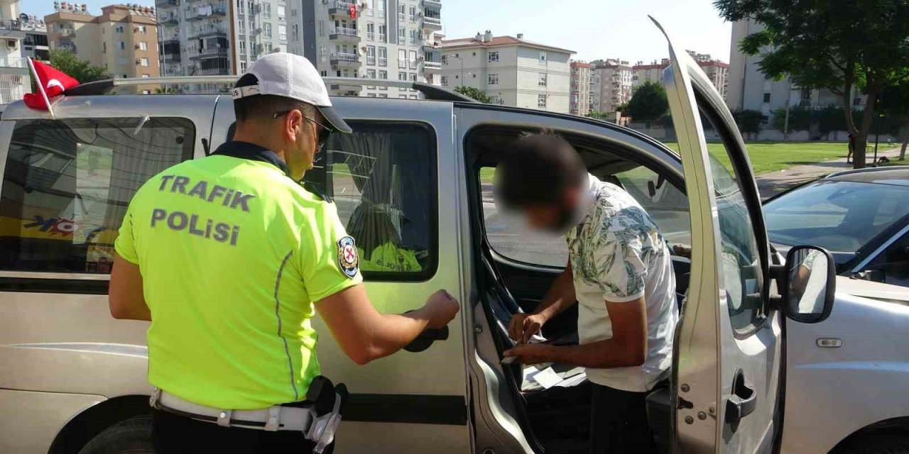 Aracını park edip gitti, döndüğünde şok oldu