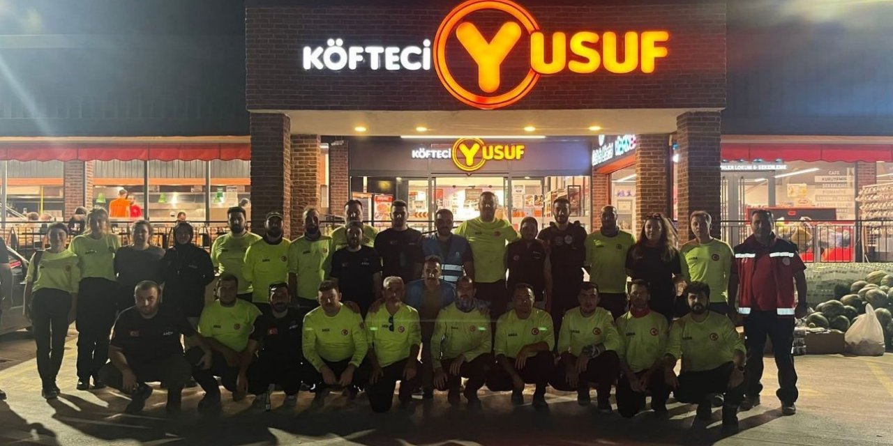 Köfteci Yusuf, Yangınla Mücadele Eden Kahramanlara Kapılarını Ücretsiz Açtı