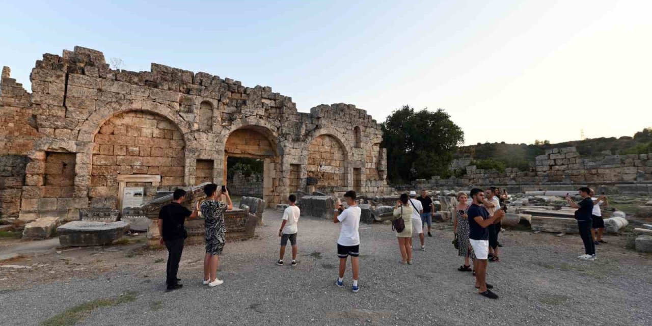 Antalya Turizminde Rekor Gün