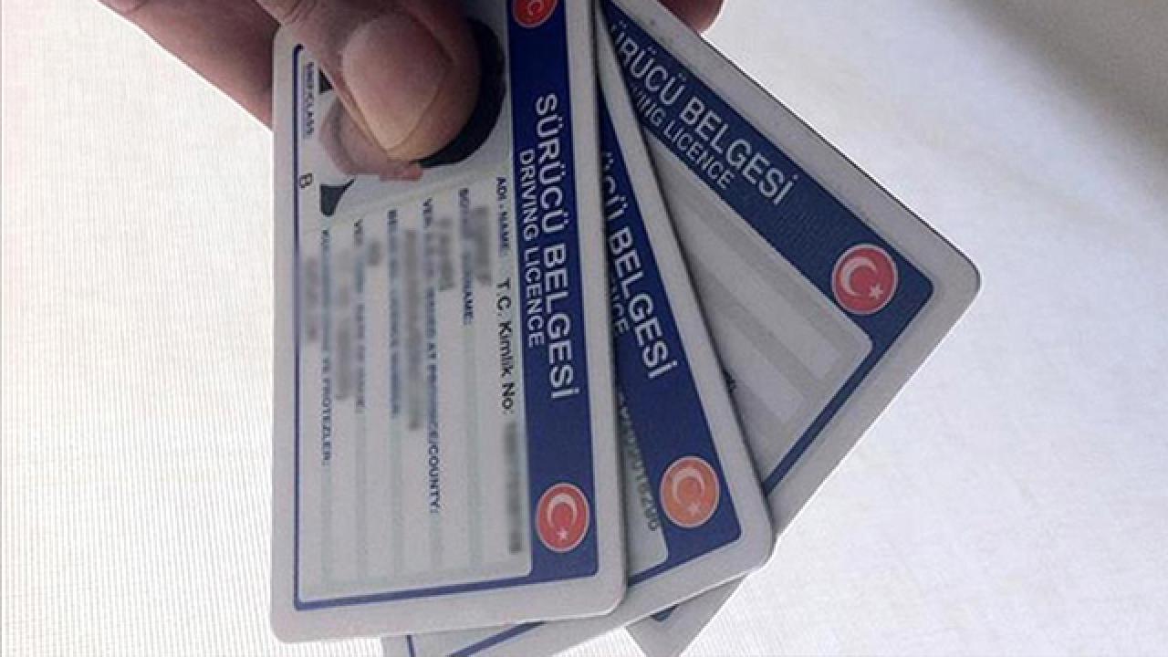 Yetişemeyenlere güzel haber: Ehliyet yenileme için süre uzatıldı
