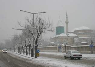 Konya'da eğitime kar molası!