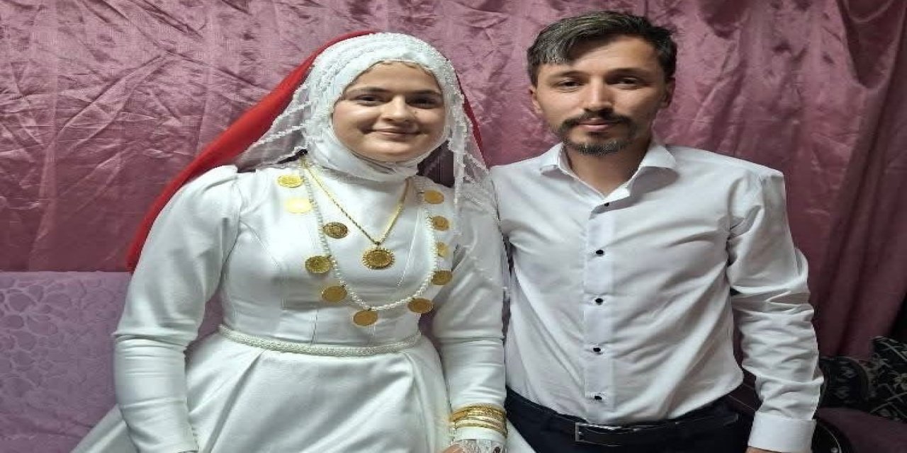 Düğün mü sınav mı belli değil: Damadın arkadaşları eğlenceyi abarttı