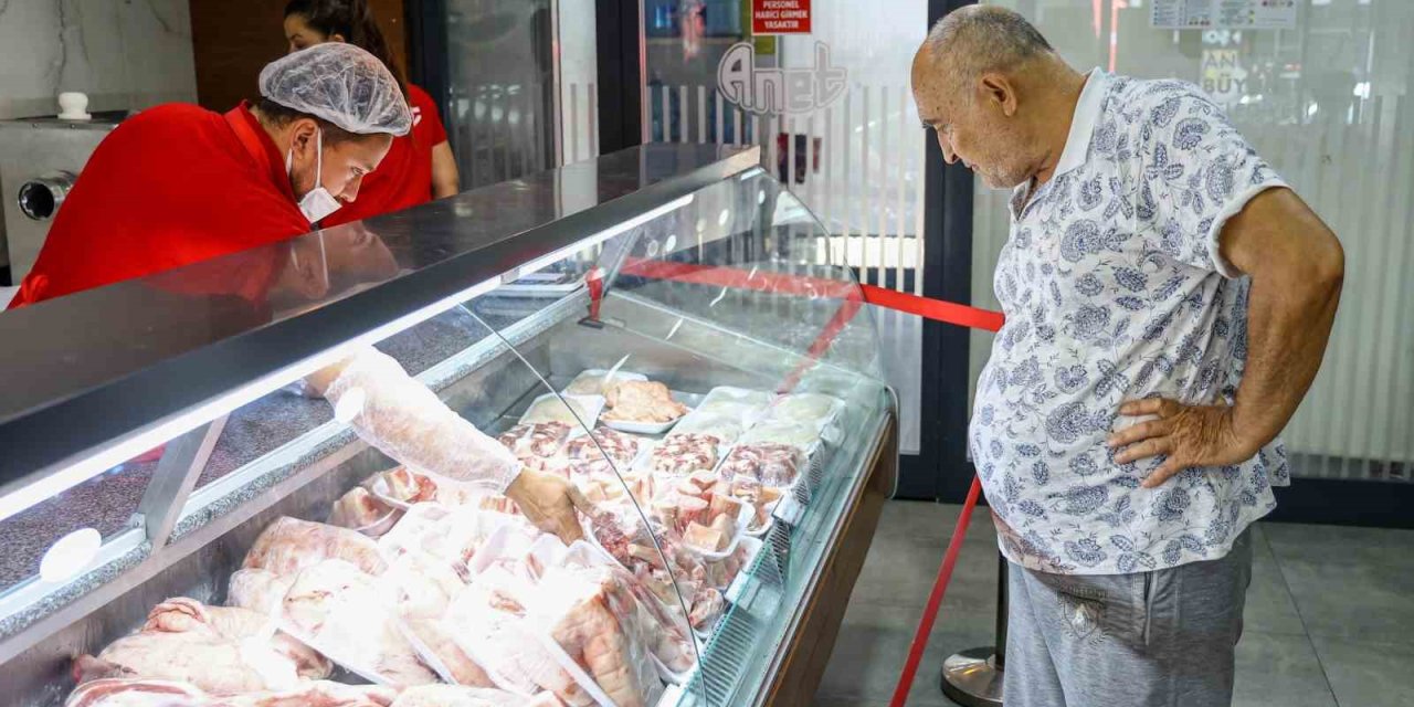 Halk Et, 200 Ton Etle 80 Bin Vatandaşa Ucuz Et Hizmeti Verdi