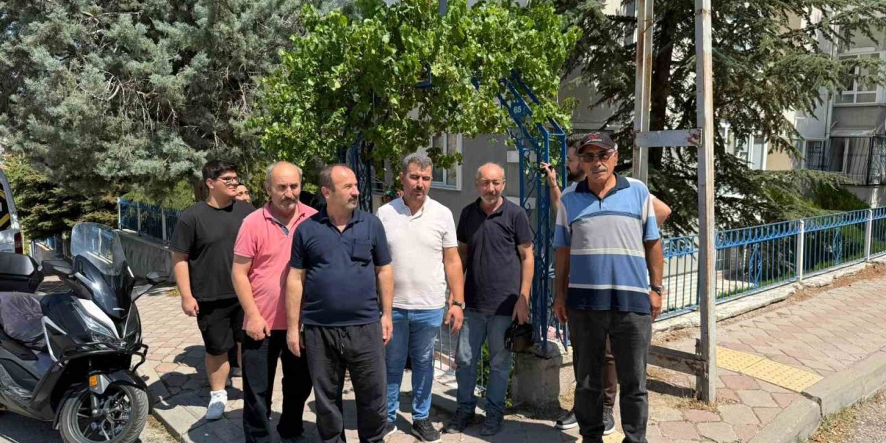 Ankara'da Yıkım Esnasında İlginç Talep: Hepsini Yıkın!