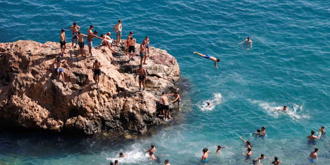 Antalya'nın Denizi Konya'yı Solladı