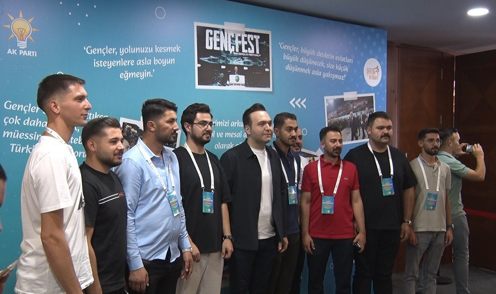 AK Parti'nin Gençleri Ankara'da Kampa Girdi