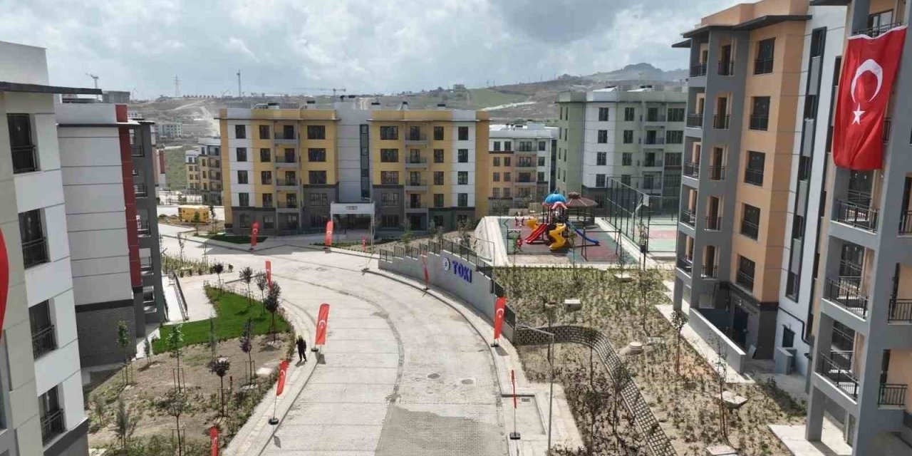 Deprem yıktı, devlet ayağa kaldırdı