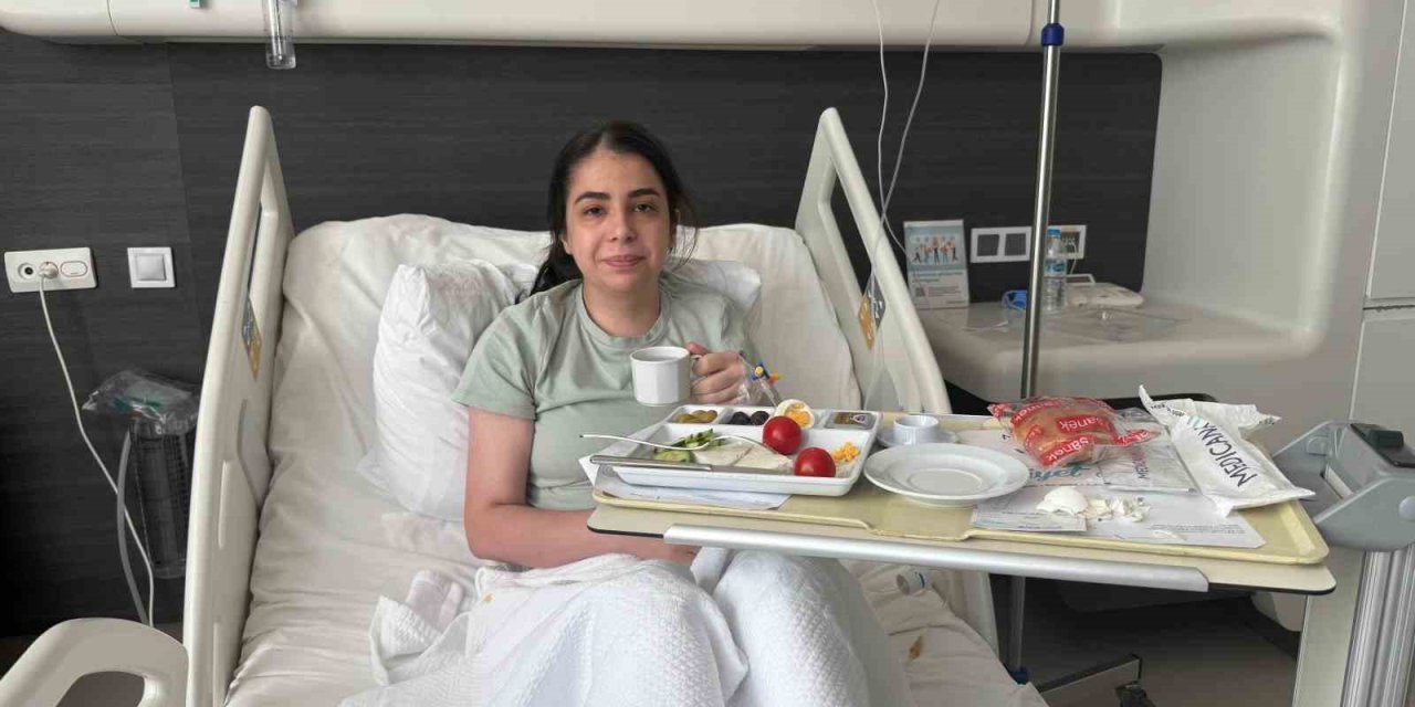 1 yıldır su bile içemiyordu, yemek yemeye başladı