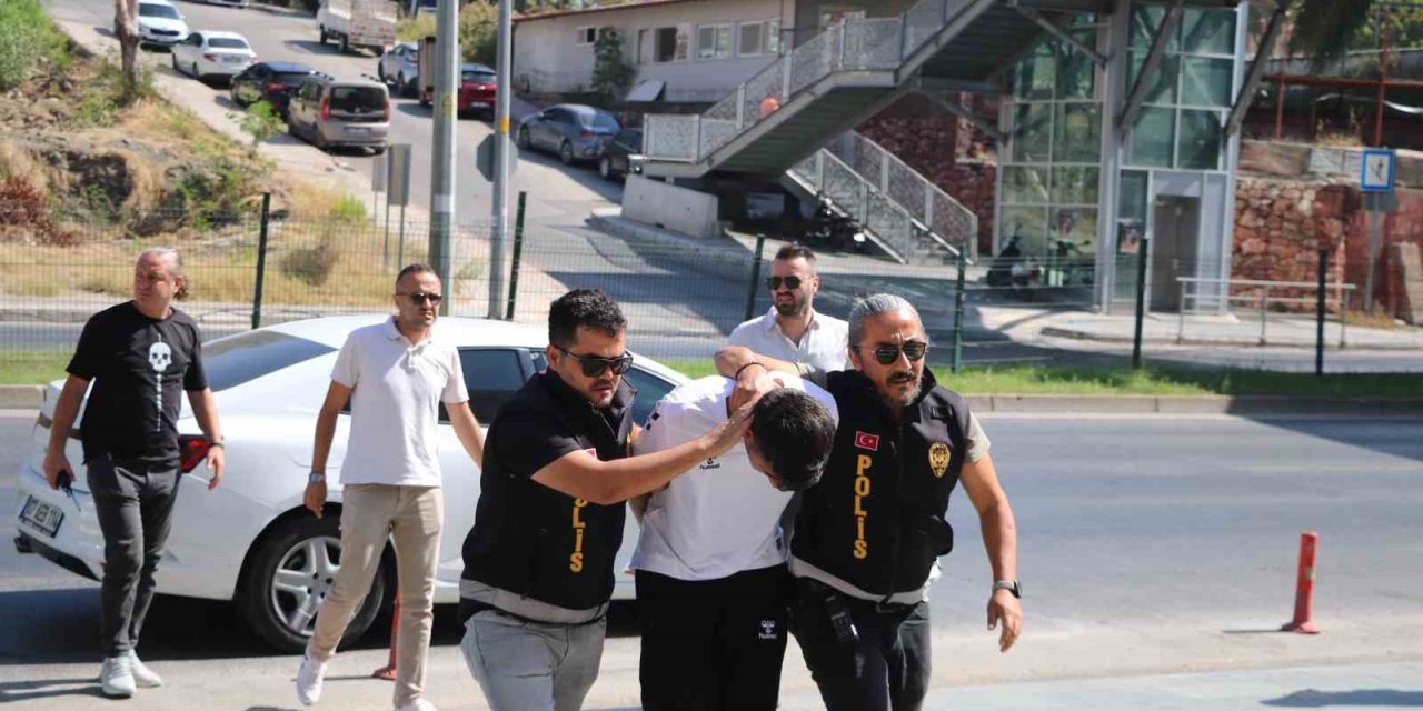 Alanya'daki kiralık ev cinayetinin zanlısı, Gümüşhane'de yakalandı