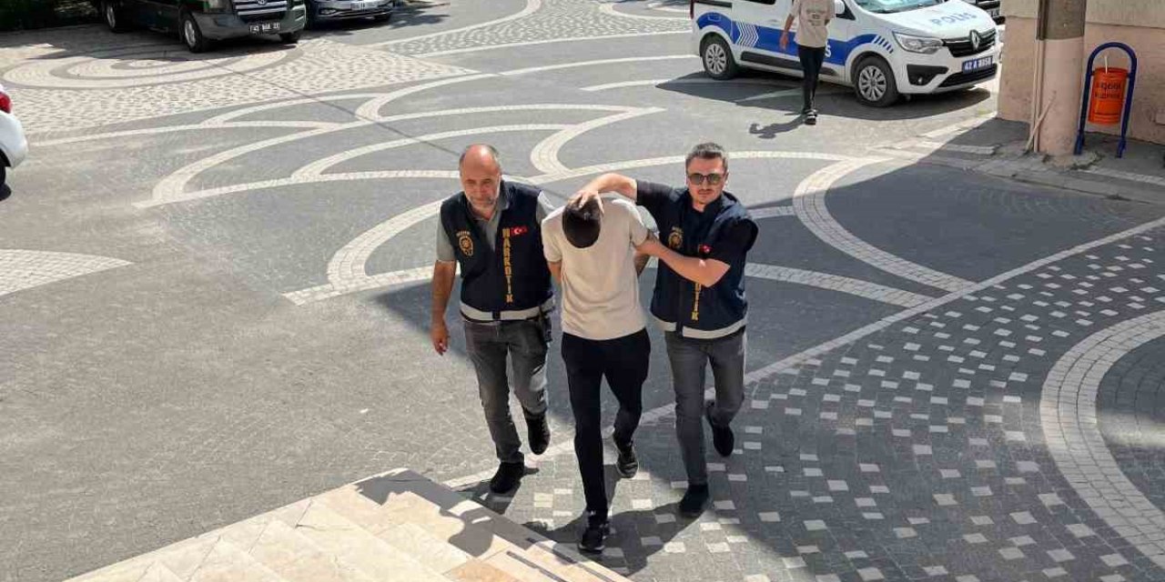 Akşehir'de Narkotik Operasyonu: 3 Gözaltı, 1 Tutuklama