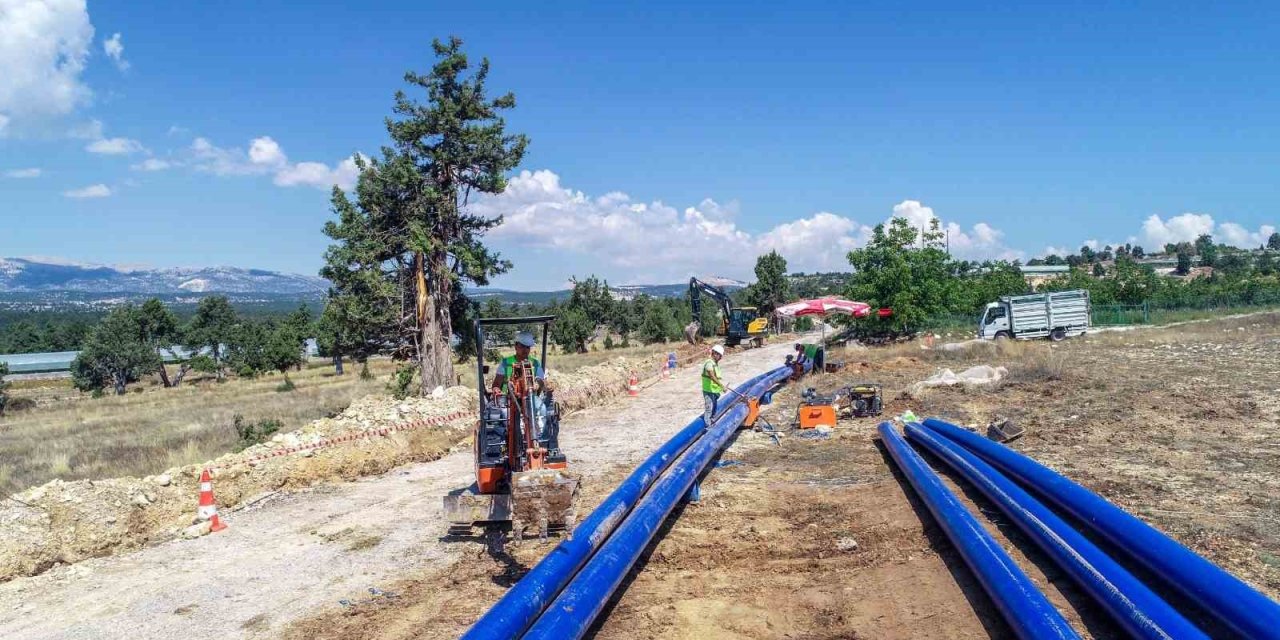 Bir yudum suya hasret kalan mahalleye 4 bin 500 metrelik umut hattı