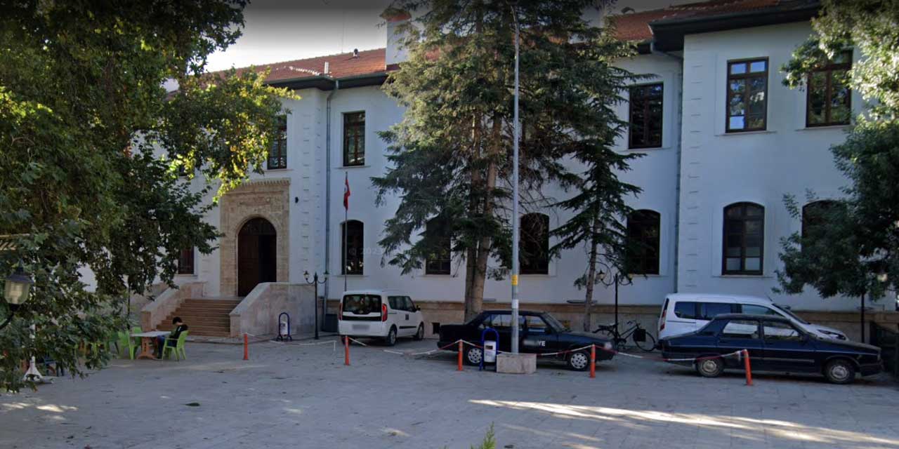 Şarkikaraağaç Kaymakamlığı’ndan “Babaya Uyuşturucu Verildi” İddialarına Yalanlama