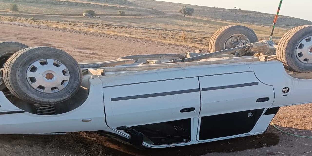 Kontrolden çıkan pikap ters döndü: Sürücü yaralı kurtuldu