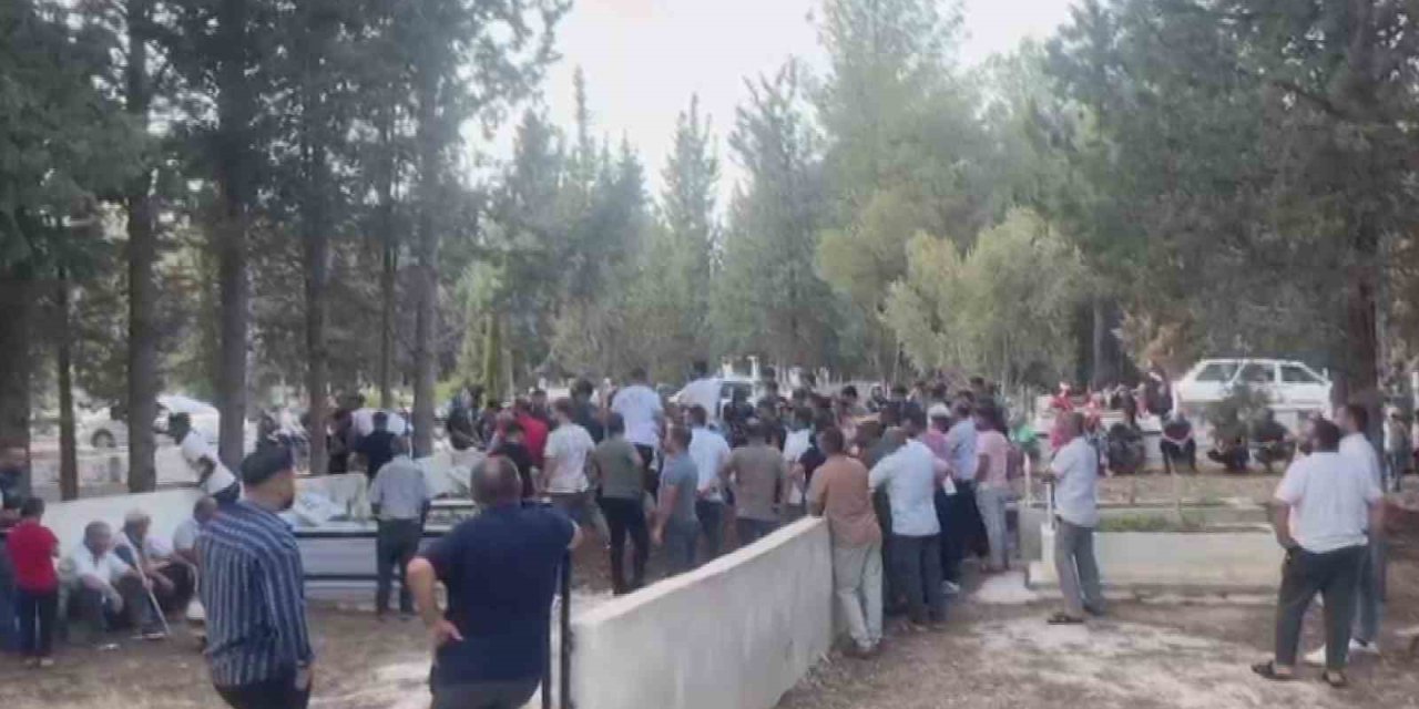 Yangında dumandan etkilenen 3 yaşındaki Asaf, yaşam mücadelesini kaybetti