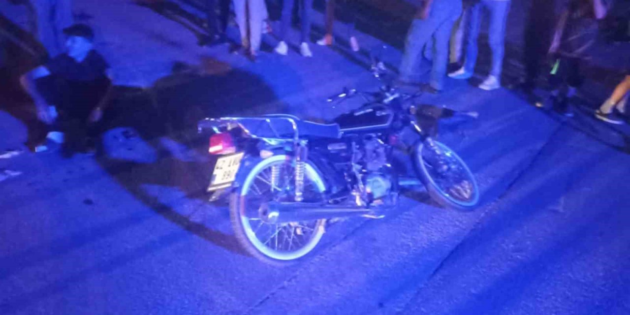 Karapınar'da motosiklet otomobile çarptı