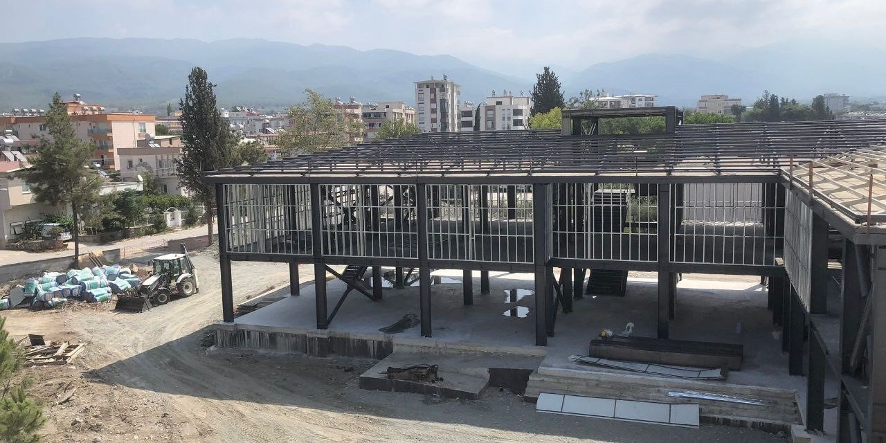 İş makinesinin çarptığı genç harita teknikeri hayatını kaybetti