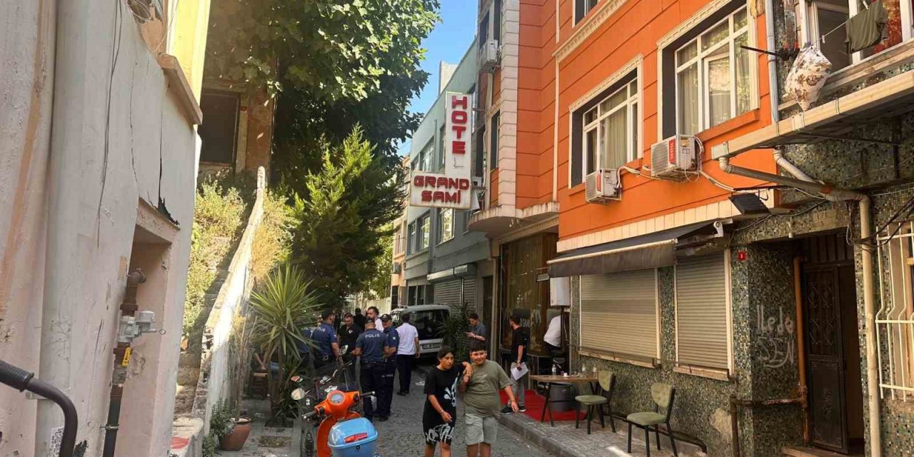 Hollanda'da geldiler, otelde ölü bulundular: Yemek mi zehirledi?
