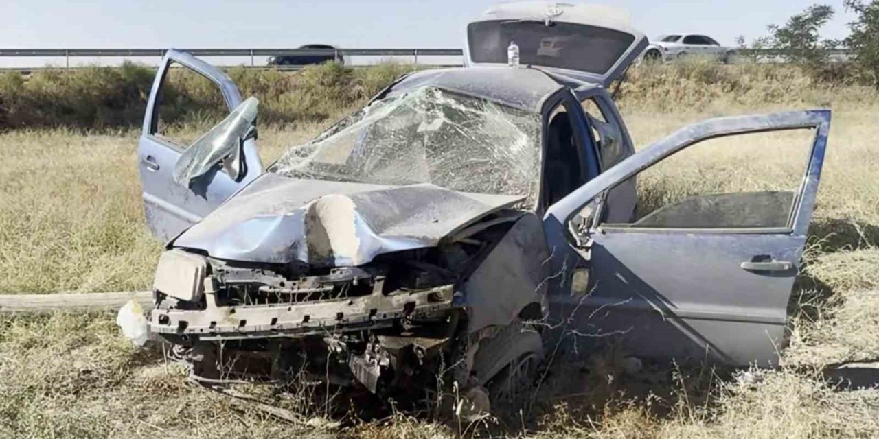 Hurdaya Dönen Bu Otomobilden Sağ Çıktı