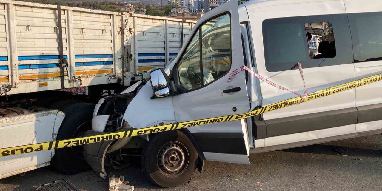 Öğrencilerin Gezisi Feci Şekilde Son Buldu