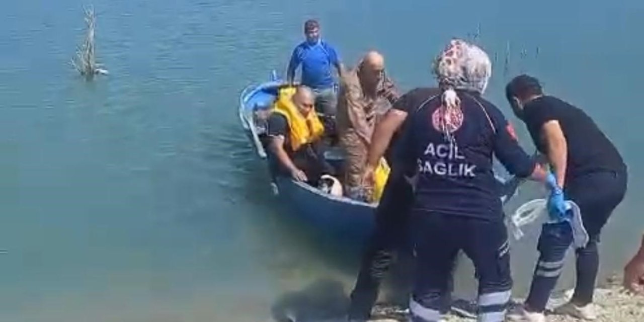 Eğitim uçağı Karacaören Barajı'na düştü: 2 kişi sağ kurtuldu