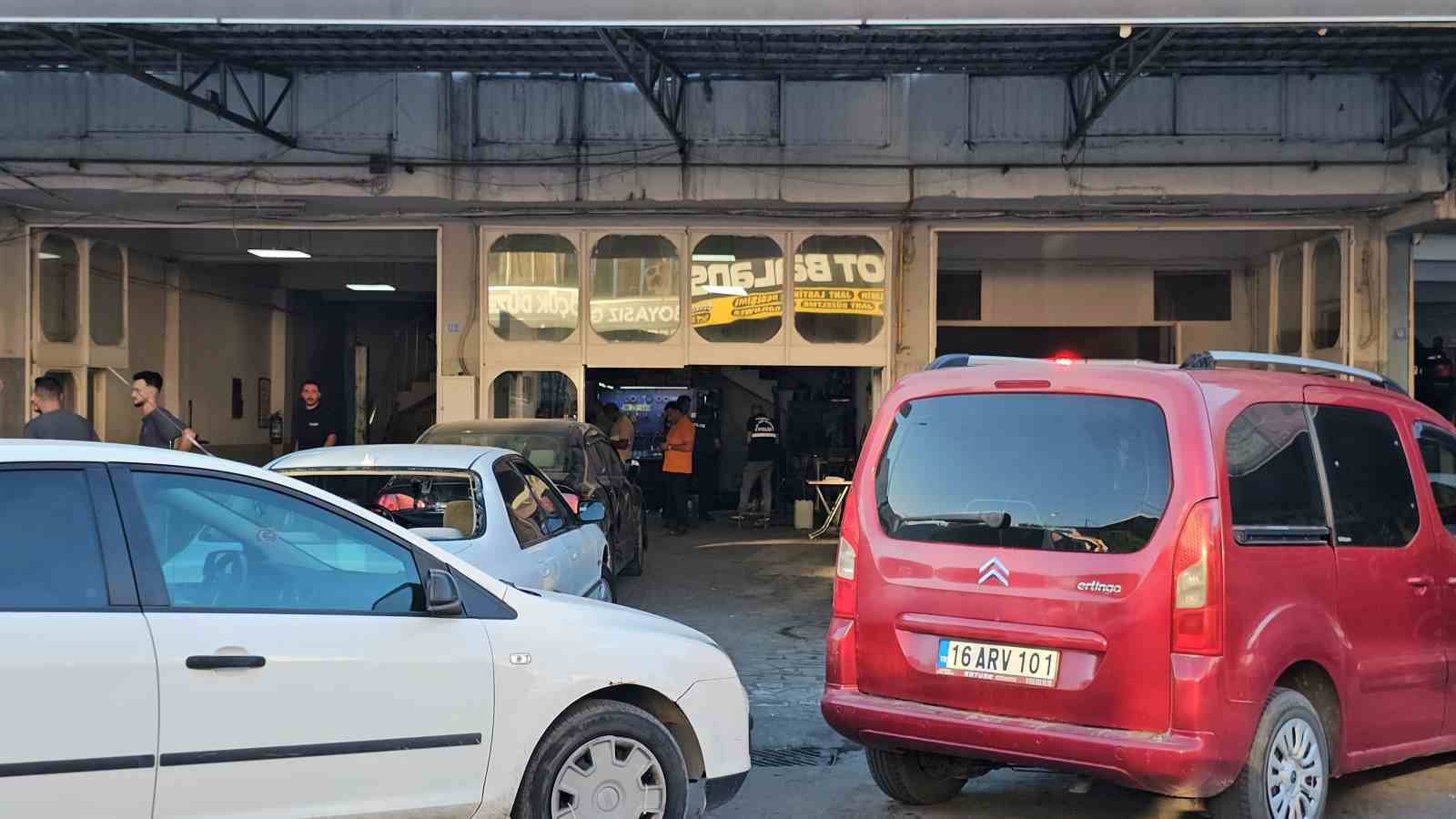 Kayseri'deki oto tamirhanesinde silah patladı çırak yaralı