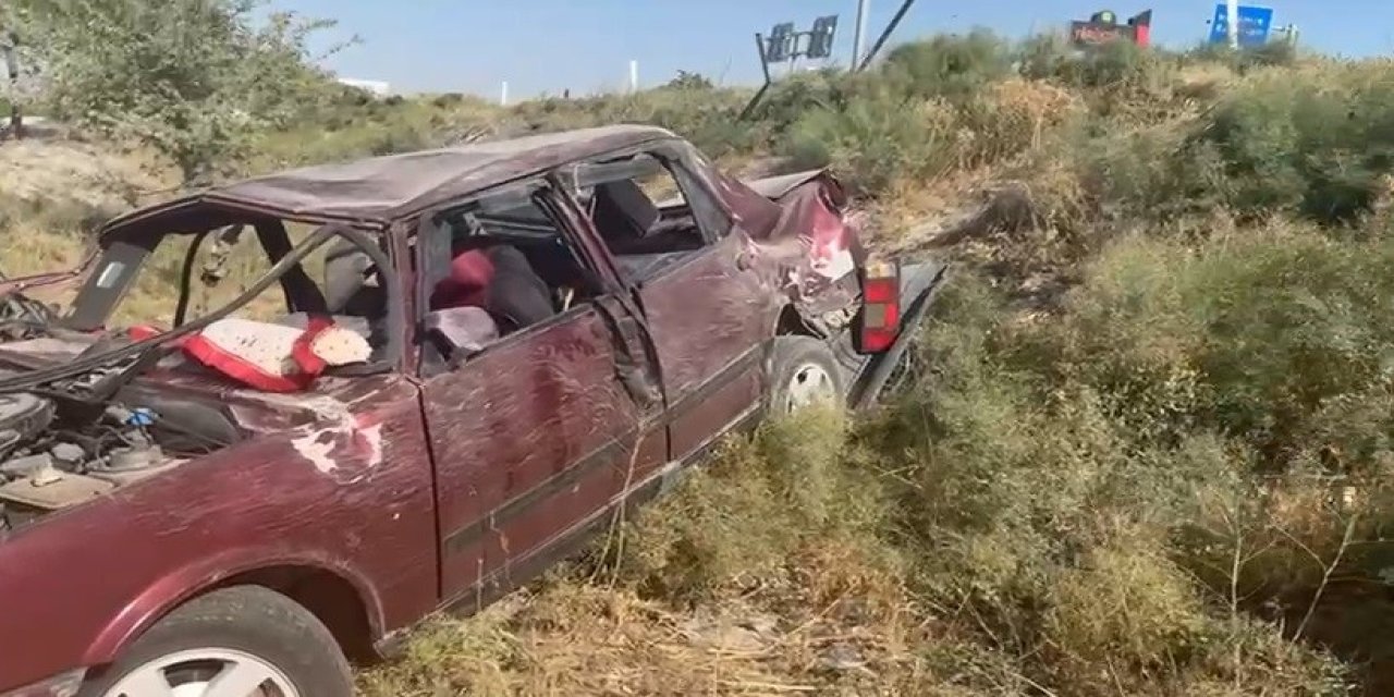 Karapınar’da otomobil yoldan çıktı