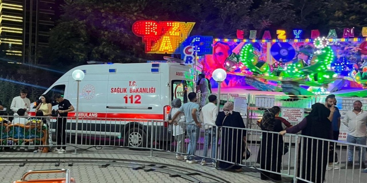 Lunaparkta bindiği oyuncakta fenalaştı, ambulansla hastaneye kaldırıldı